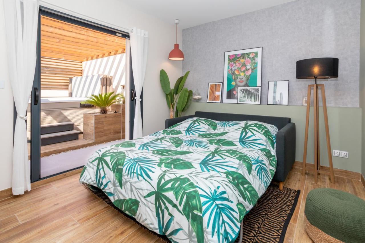 L'entre deux-suite romantique - jacuzzi privatif - 1 petit déjeuner pour 2 OFFERT Le Somail Esterno foto